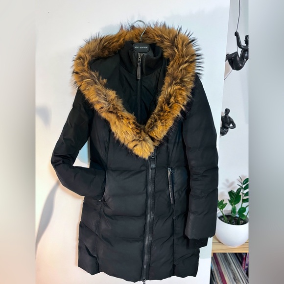 Women’s Mackage winter jacket - Picture 2 of 8